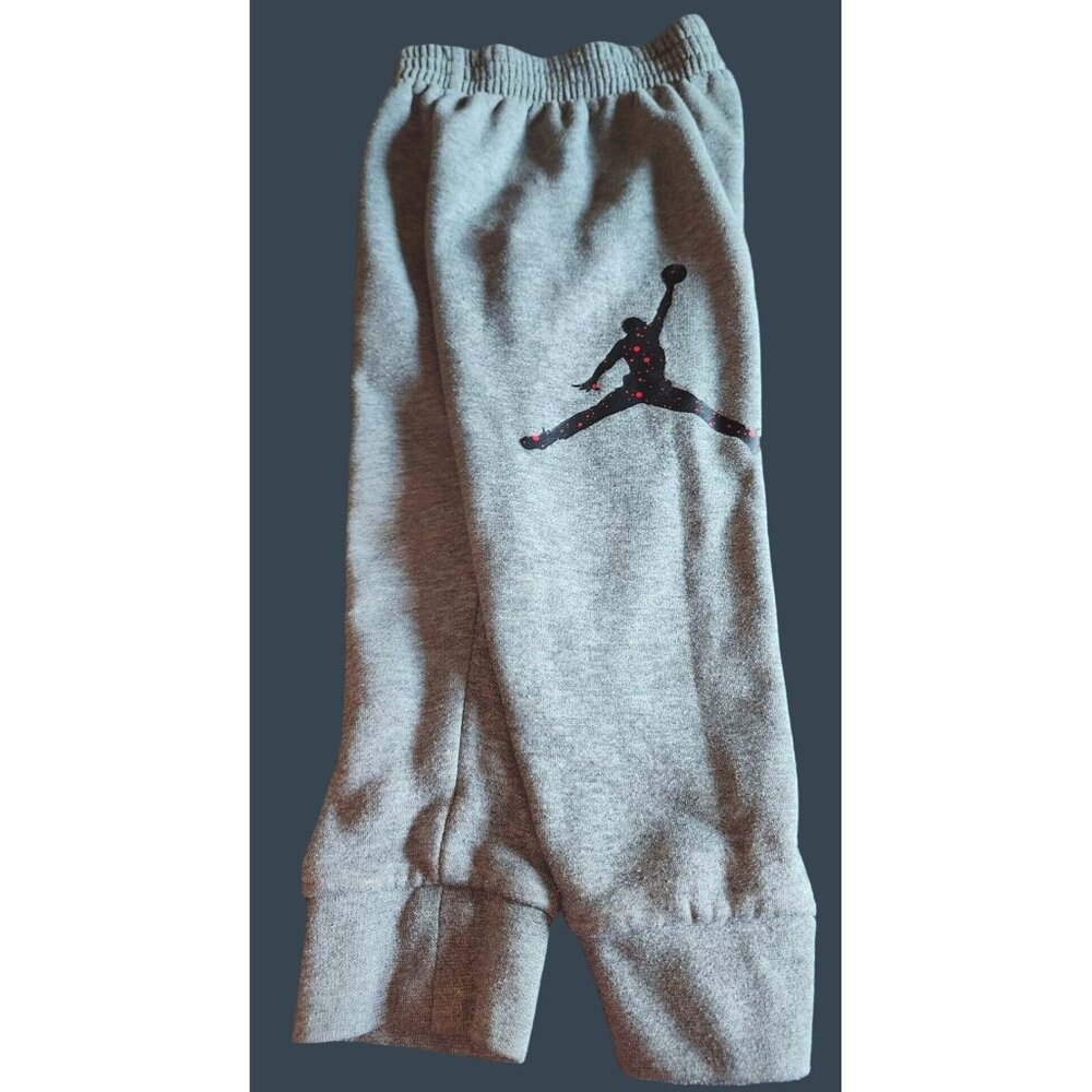 Jordan Kids Grey Sweatpants With Iconic Jumpman Logo Size 4T